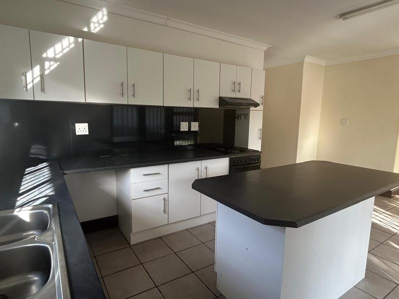 4 Bedroom Property for Sale in Rondebosch Western Cape